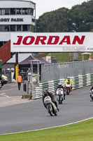 Vintage-motorcycle-club;eventdigitalimages;mallory-park;mallory-park-trackday-photographs;no-limits-trackdays;peter-wileman-photography;trackday-digital-images;trackday-photos;vmcc-festival-1000-bikes-photographs